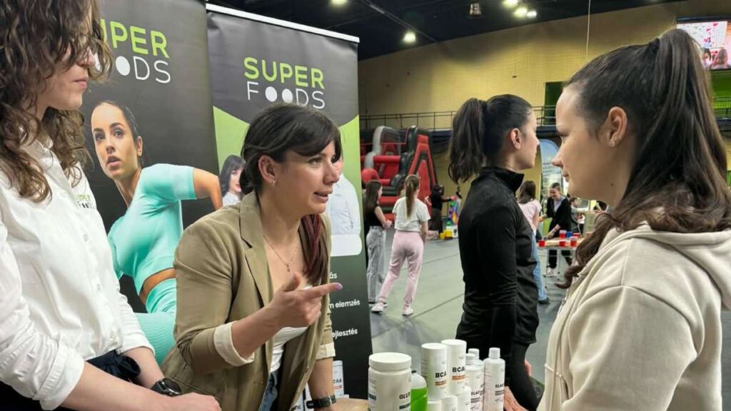 KREathlon Sportnap 2026 SuperFoods tanácsadás Budapest egészségtudatos életmód étrend-kiegészítők bemutatása sportesemény stand beszélgetés